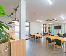 明るいダイニング